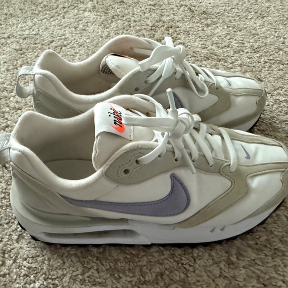 Womens Nike Air Max Dawn - Picture 1 of 6